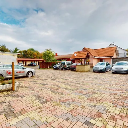 Rusovsky Гостевой дом Братислава