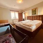Penzión pre hostí Rusovsky 2*