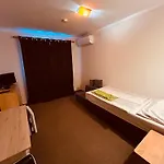 Rusovsky Penzión pre hostí