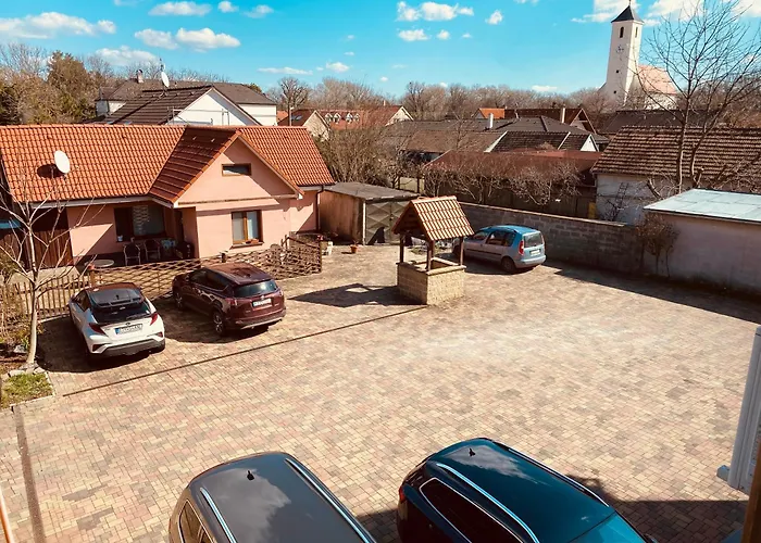 Guest house Rusovsky 2*